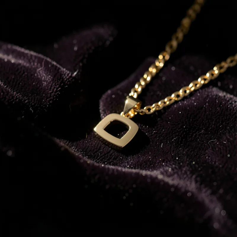 Aurum Jewelry. Alt creative